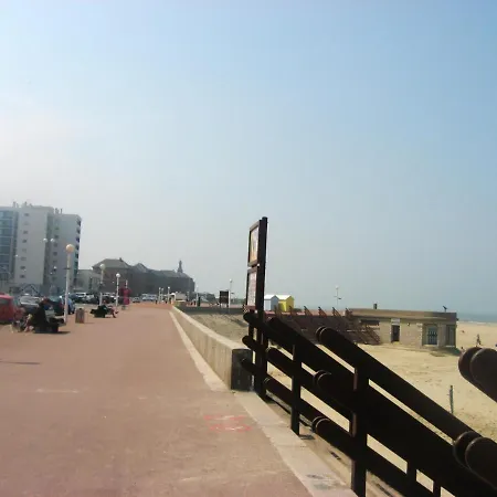 Studio A A 50 M De La Plage